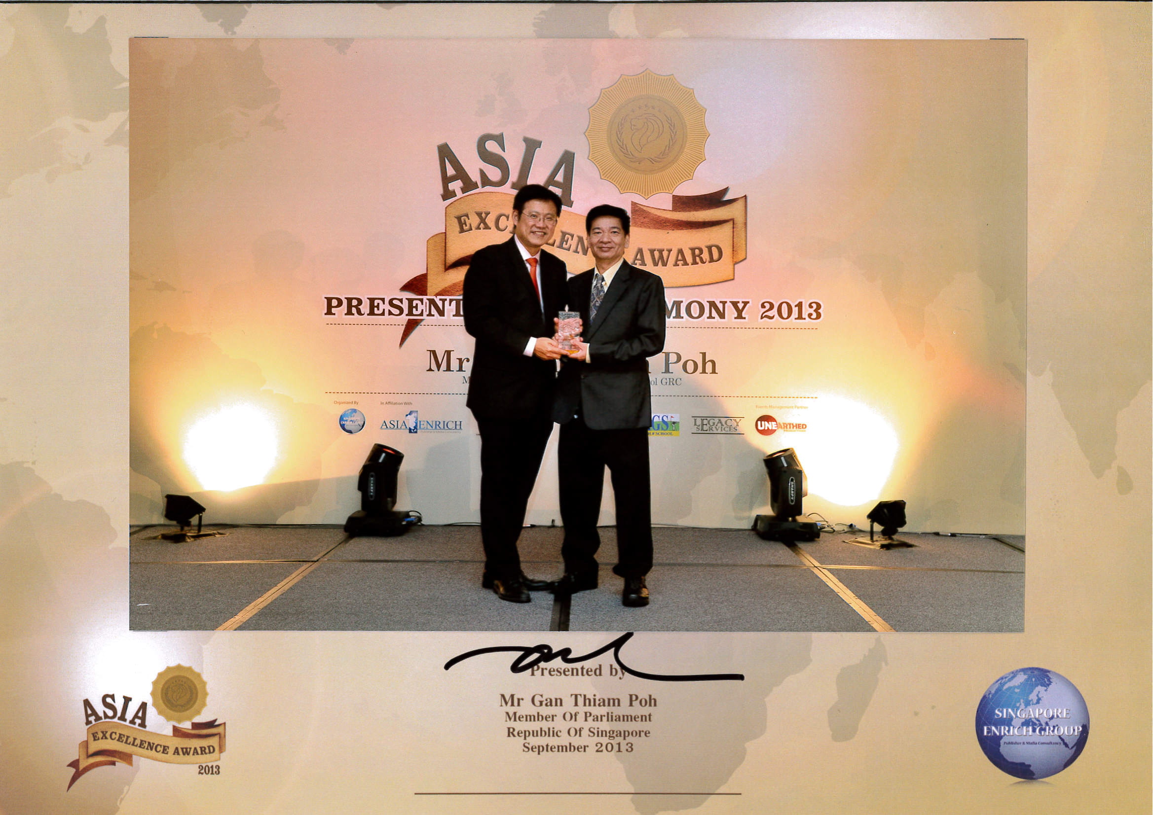 Asia Excellence Award - 05.09.13-2